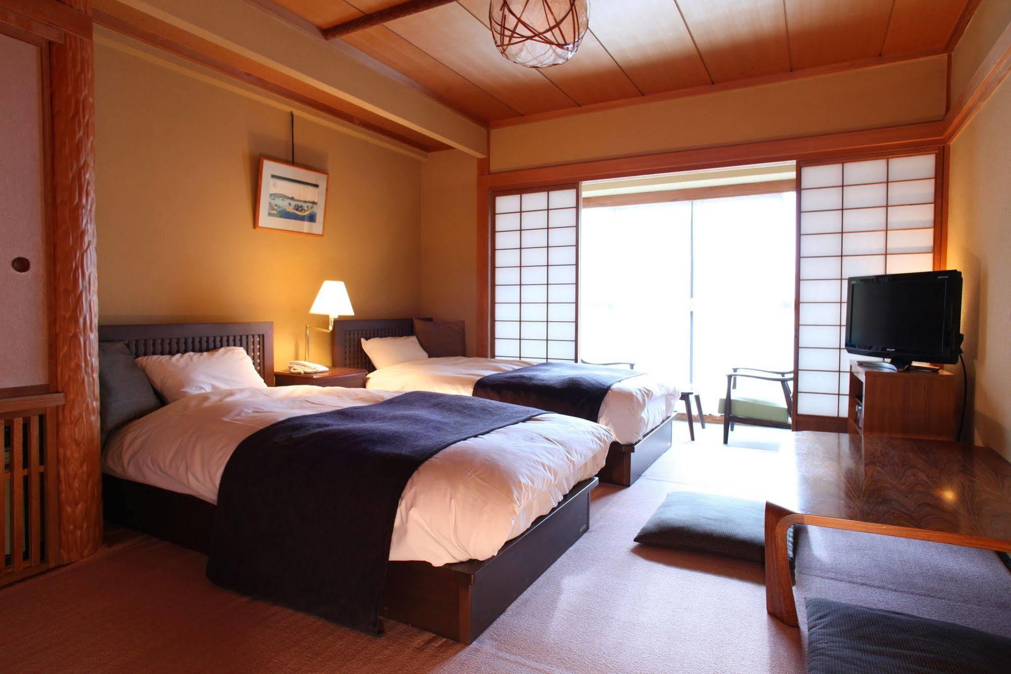 Yorozuya Annex Yurakuan Hotell Yamanouchi  Exteriör bild