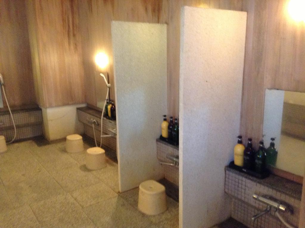 Yorozuya Annex Yurakuan Hotell Yamanouchi  Exteriör bild